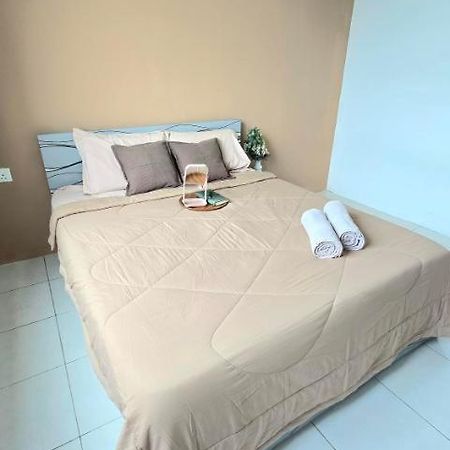 Ike Village Homestay Near With Uitm Kota Samarahan Exterior foto
